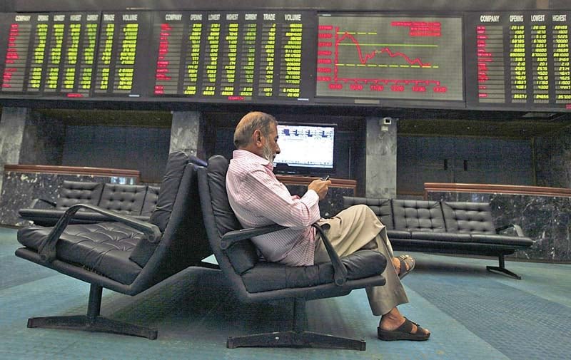 Stocks extend gains over improved investor confidence