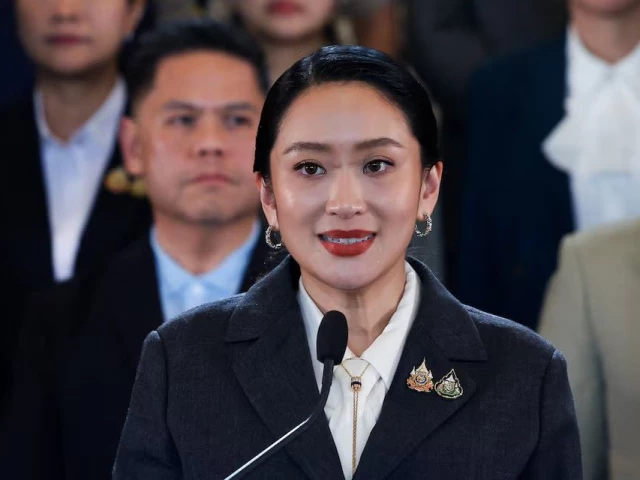 thailand s paetongtarn shinawatra who was dismissed as prime minister speaks during a press conference after the constitutional court ruled to remove her from office in a high profile ethics case following a leaked phone conversation between her and cambodia s former leader hun sen at government house in bangkok thailand august 29 2025 photo reuters