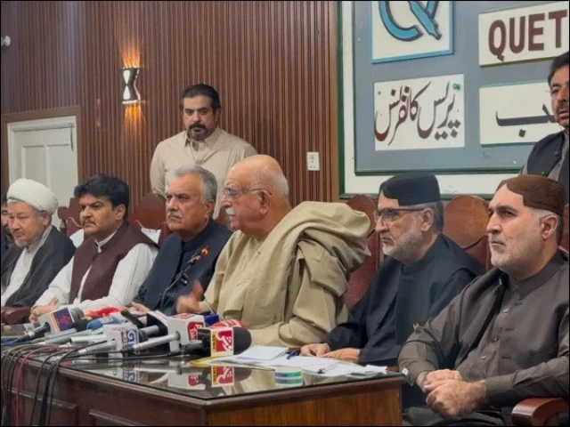 political leaders including tehreek tahaffuz e aain pakistan head mahmood khan achakzai bnp m sardar akhtar mengal np secretary general kabir muhammad anp balochistan president asghar khan achakzai pti balochistan president dawood shah kakar and mwm allama vilayat hussain jafari held a press conference in quetta on thursday photo express