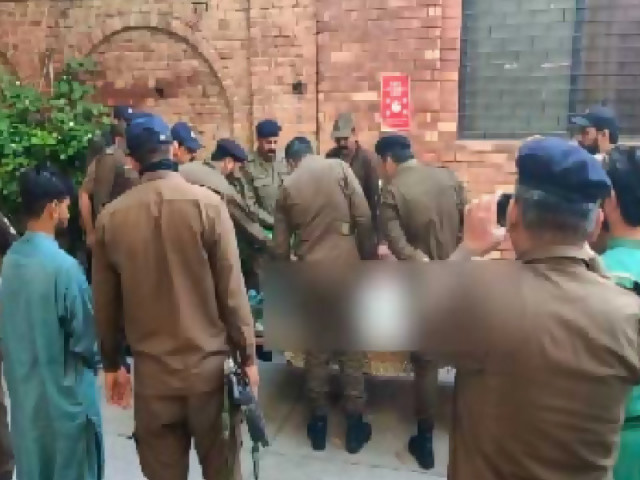 man shot dead son wounded in kabirwala