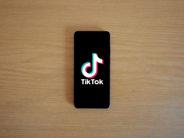 the agreement provides that a copy of tiktok s content recommendation algorithm be brought into the us joint venture system the official said photo pexels