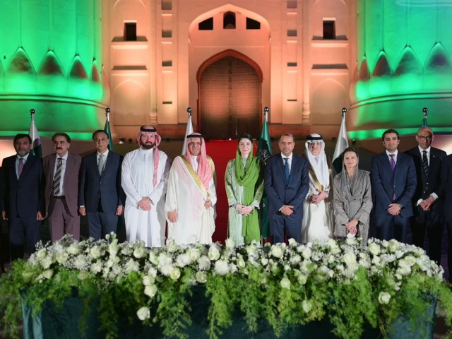 chief minister punjab maryam nawaz poses for a group photograph with members of the saudi delegation during a dinner hosted in their honour at the historic lahore fort on saturday evening photo x