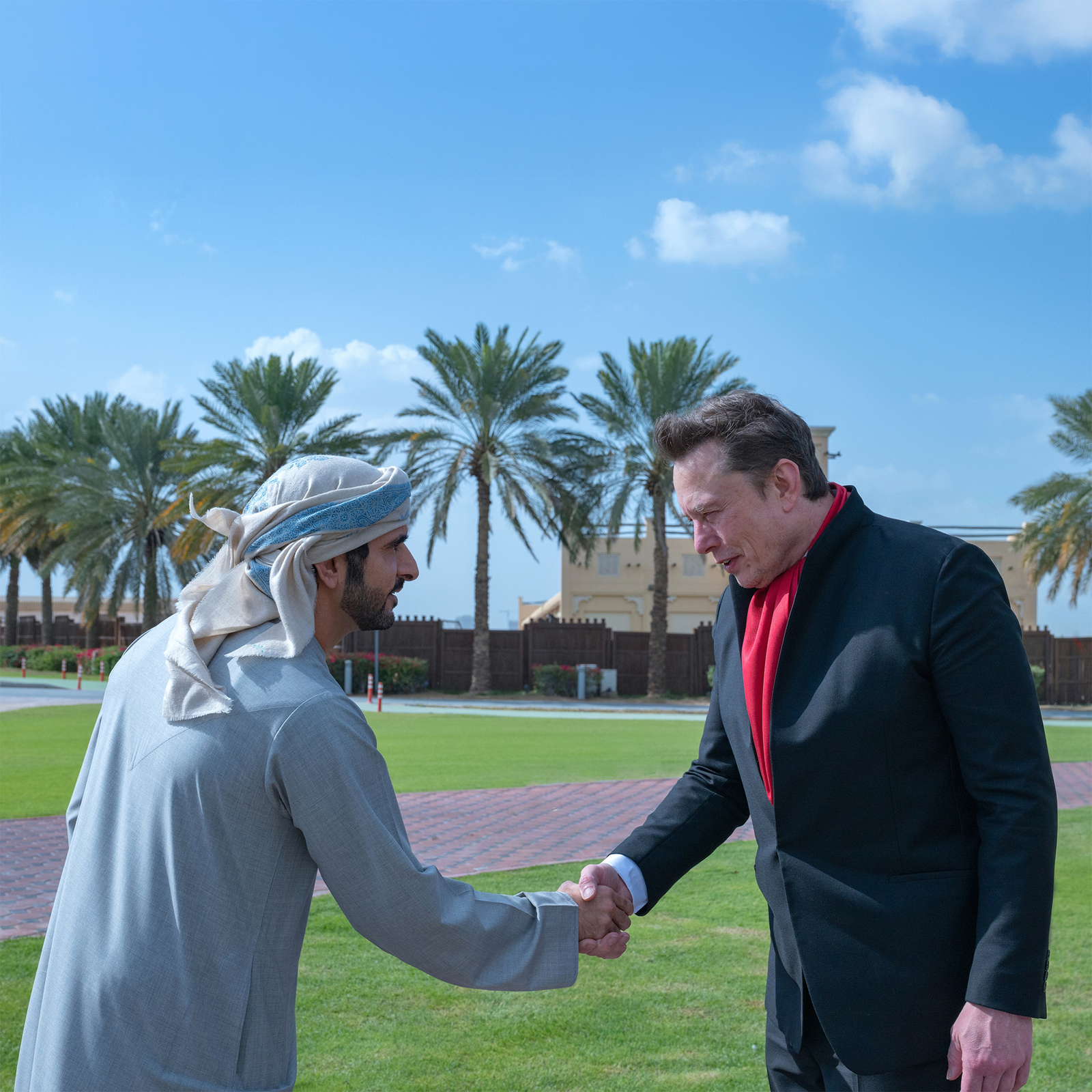 Hamdan bin Mohammed Meets with Elon Musk - UAE