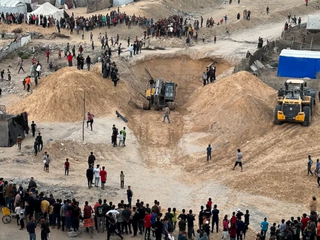 people gather during the search for the bodies of deceased hostages kidnapped by hamas during the october 7 2023 attack on israel amid a ceasefire between israel and hamas in khan younis southern gaza strip october 28 2025 photo reuters