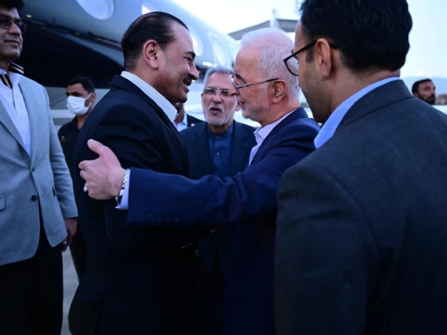 iranian interior minister eskandar momeni welcomes chief of defence forces and chief of army staff field marshal asim munir on his arrival in tehran on friday photo ispr