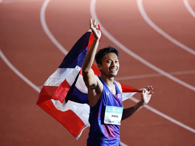 thailand s puripol boonson celebrates after winning the men s 200m final photo reuters